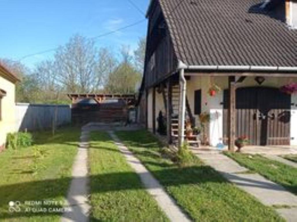 Erdey Apartman Barcs Bagian luar foto