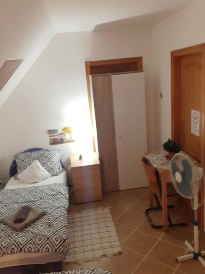 Erdey Apartman Barcs Bagian luar foto